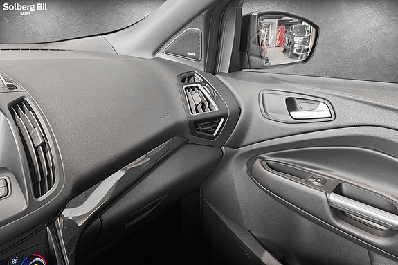 Ford Kuga 19 of 30