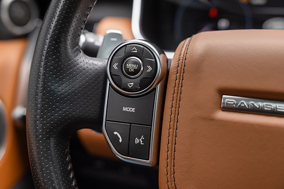 Land Rover Range Rover Sport 24 of 30