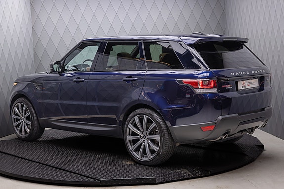Land Rover Range Rover Sport 8 of 30