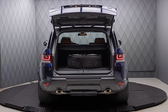Land Rover Range Rover Sport 10 of 30