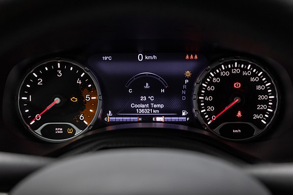 Jeep Renegade 18 of 25