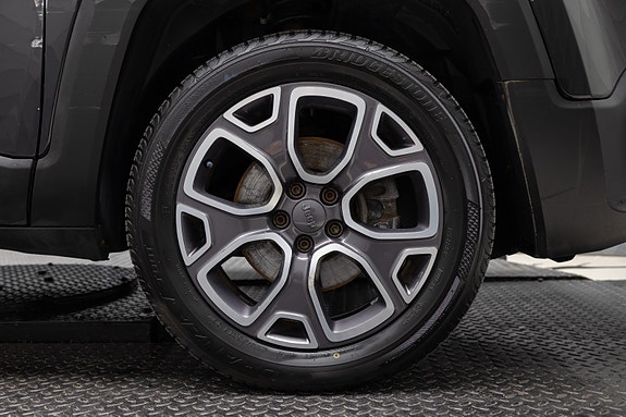 Jeep Renegade 12 of 25