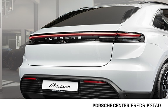 Porsche Macan 6 of 30