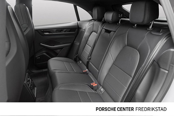 Porsche Macan 22 of 30