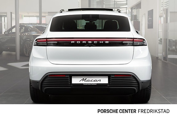 Porsche Macan 5 of 30