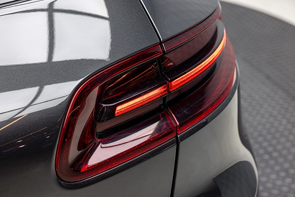 Porsche Macan 9 of 30