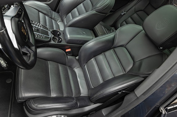Porsche Macan 17 of 30