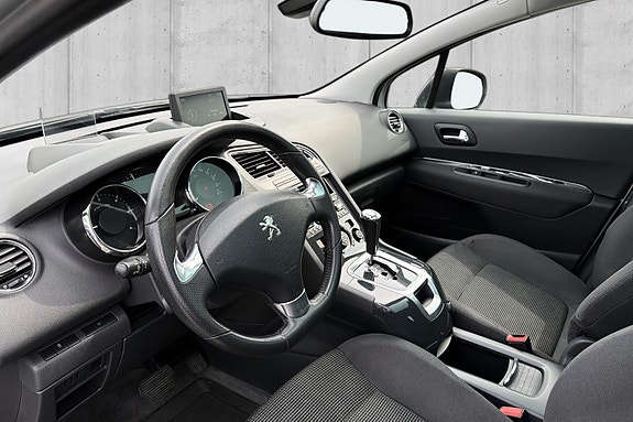 Peugeot 5008 9 of 20