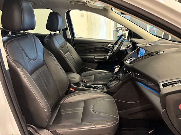 Ford Kuga 11 of 29