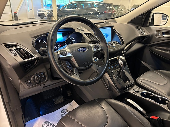 Ford Kuga 10 of 29