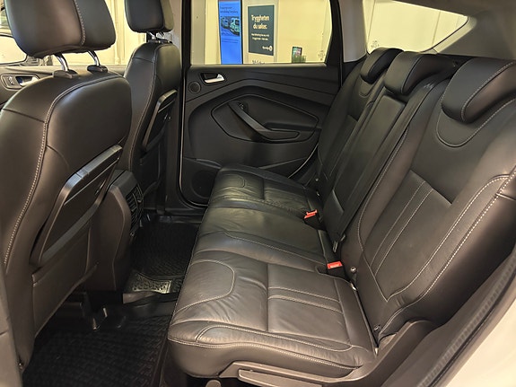 Ford Kuga 26 of 29