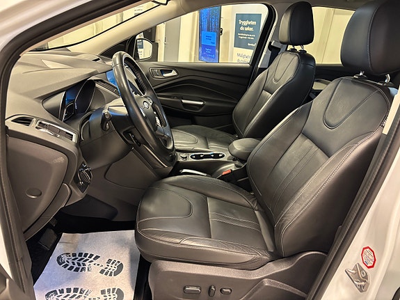 Ford Kuga 9 of 29