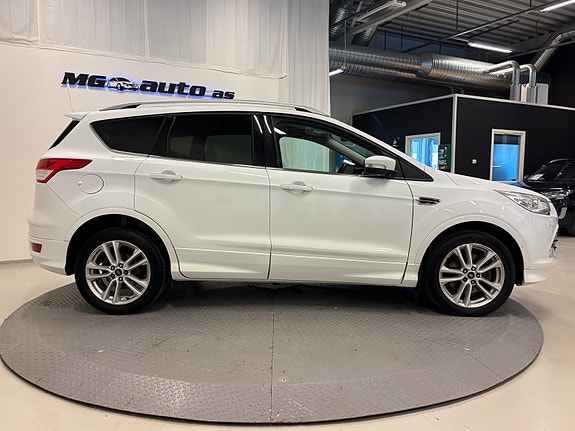 Ford Kuga 3 of 29