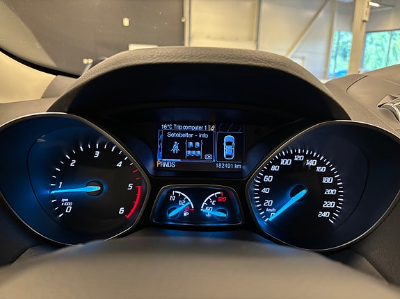Ford Kuga 19 of 29