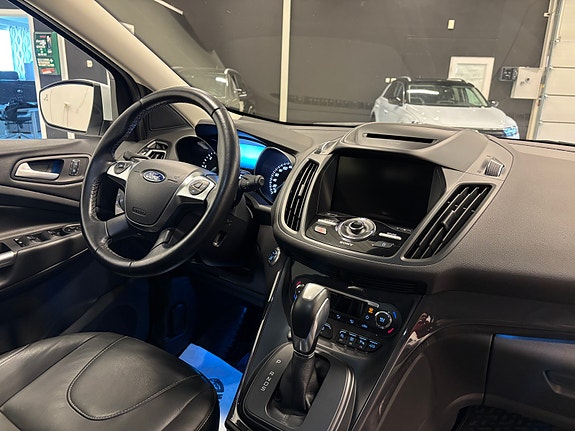 Ford Kuga 13 of 29