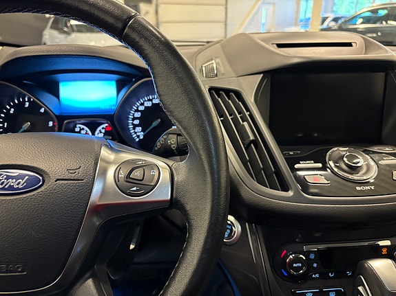 Ford Kuga 18 of 29