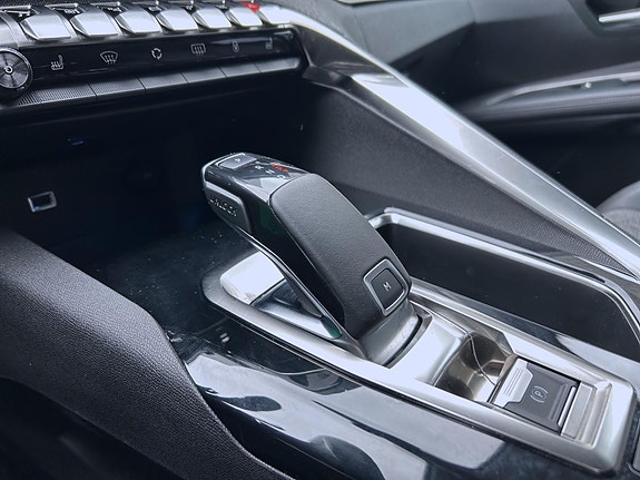 Peugeot 5008 17 of 21
