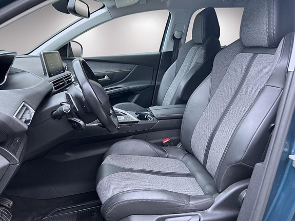 Peugeot 5008 10 of 21