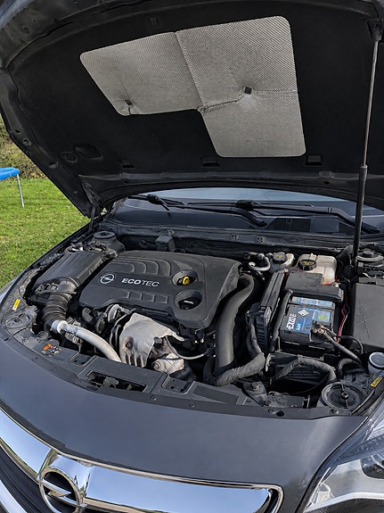 Opel Insignia 4 of 9