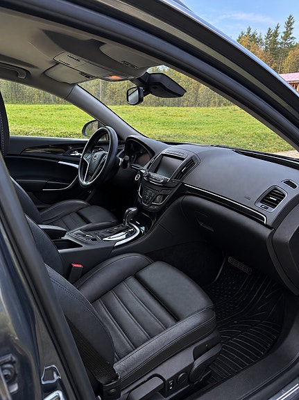 Opel Insignia 6 of 9