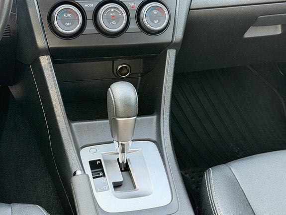 Subaru Impreza 11 of 18