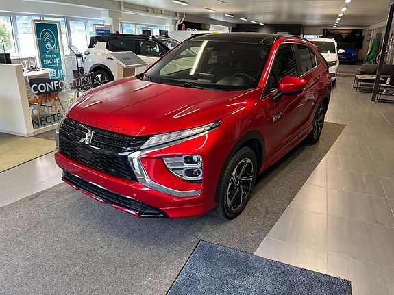 Mitsubishi Eclipse Cross 2 of 9