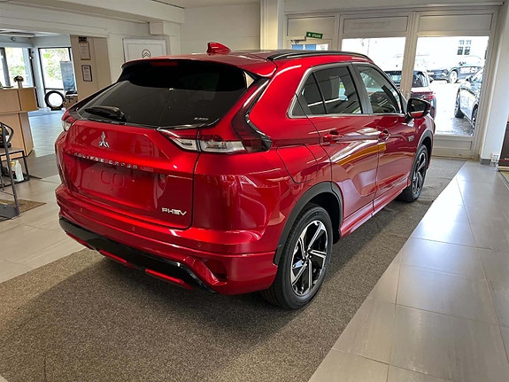 Mitsubishi Eclipse Cross 3 of 9