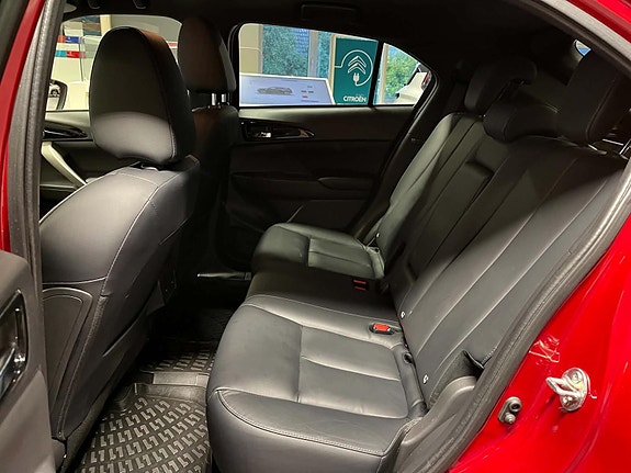 Mitsubishi Eclipse Cross 8 of 9