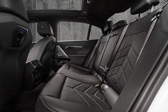 BMW i5 30 of 30