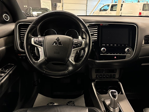 Mitsubishi Outlander 13 of 25