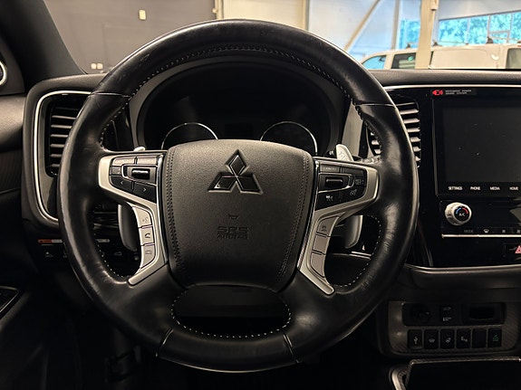 Mitsubishi Outlander 14 of 25
