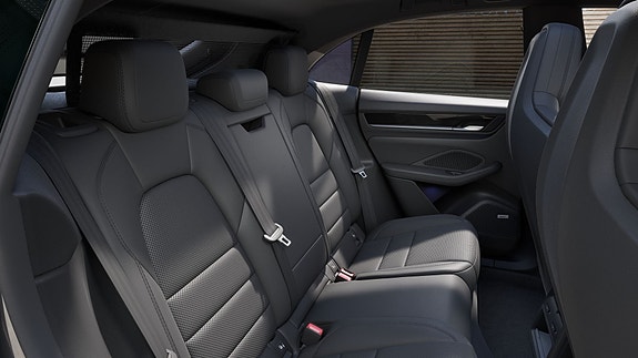 Porsche Macan 7 of 9