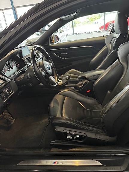 BMW M4 6 of 21