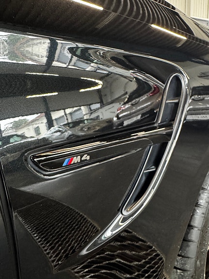 BMW M4 20 of 21