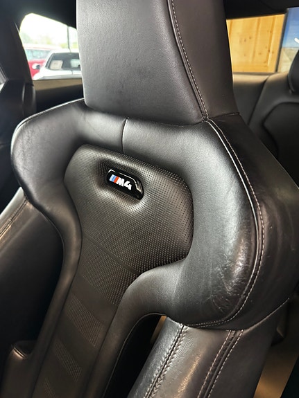BMW M4 7 of 21
