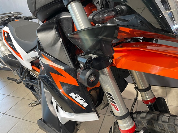 KTM 890 Adventure R 5 of 18