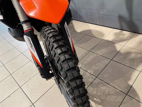 KTM 890 Adventure R 4 of 18
