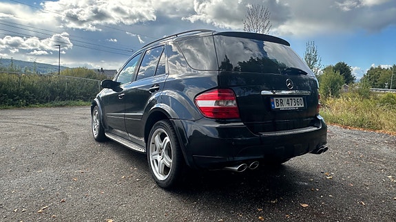 Mercedes-Benz ML320 19 of 30