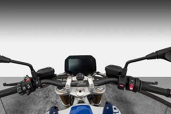 BMW R 1250 R / 1 Gangs registert i 2025 6 of 9