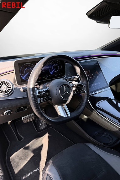 Mercedes-Benz EQE350 17 of 21