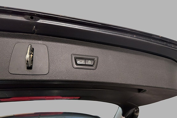 BMW 225xe 20 of 25