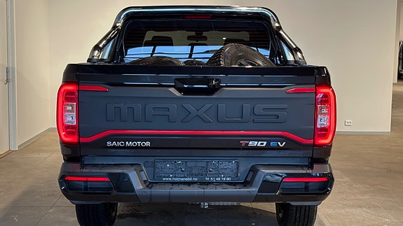 Maxus T90 EV 21 of 25