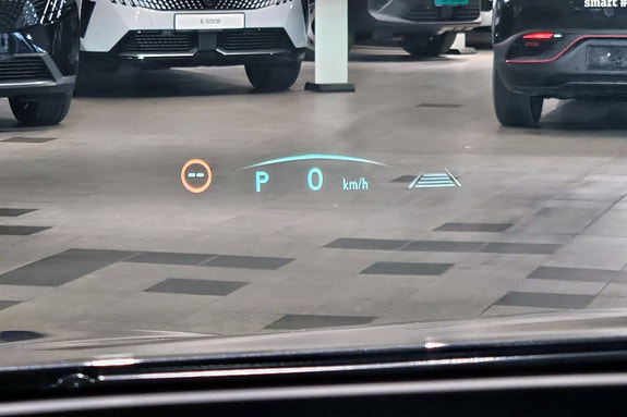 Lexus NX450h 26 of 30