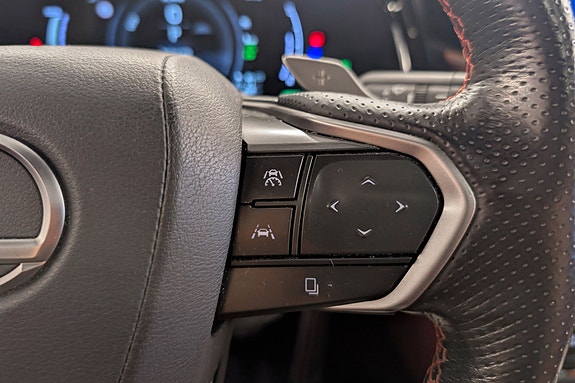 Lexus NX450h 13 of 30