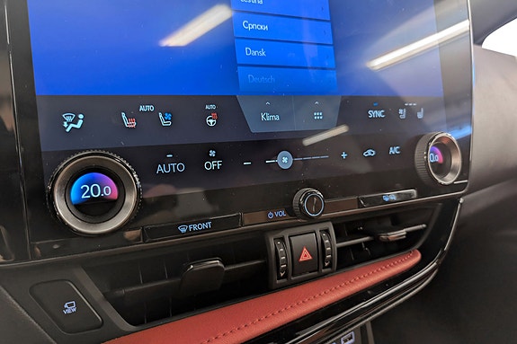 Lexus NX450h 11 of 30