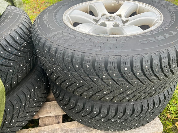 Toyota Land Cruiser 19 of 19
