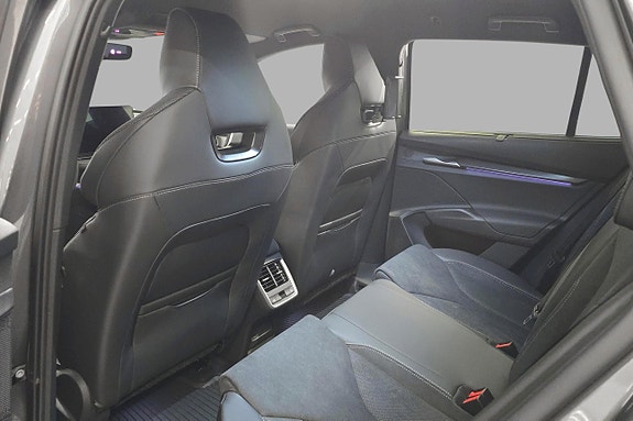 Skoda Enyaq 22 of 26
