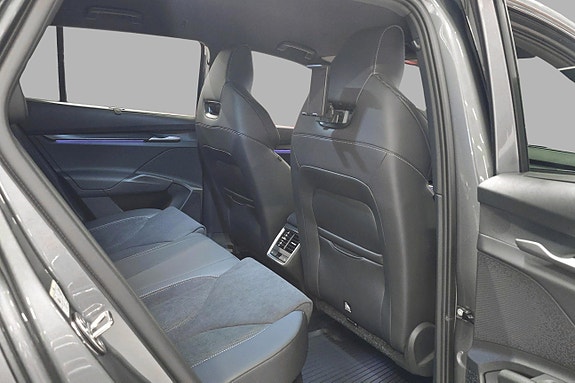 Skoda Enyaq 16 of 26