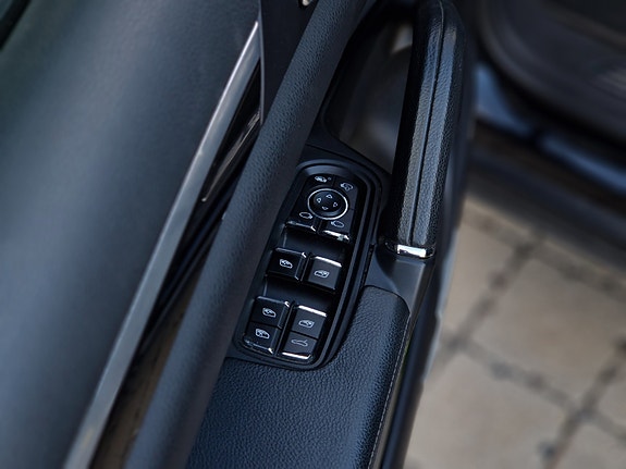 Porsche Cayenne 24 of 24