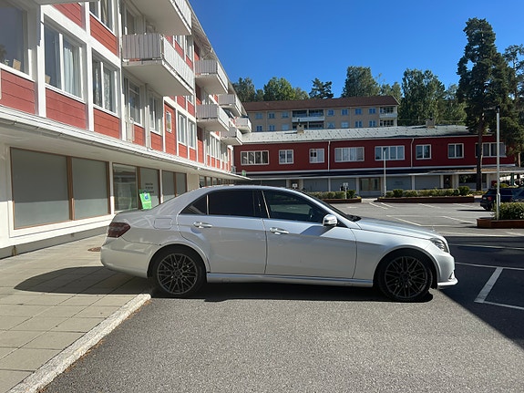 Mercedes-Benz E220 d 8 of 18
